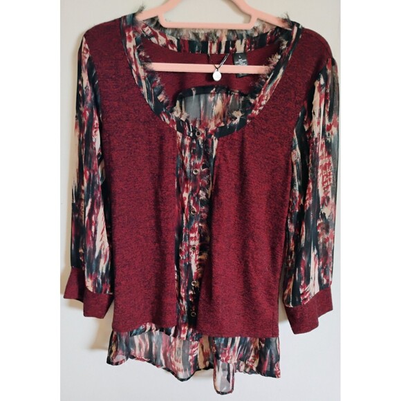 Women's BKE Boutique Layered Look Abstract Print & Burgundy Knit Blouse Top Sz L - Picture 1 of 5